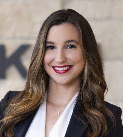 Claire Schindler's Headshot