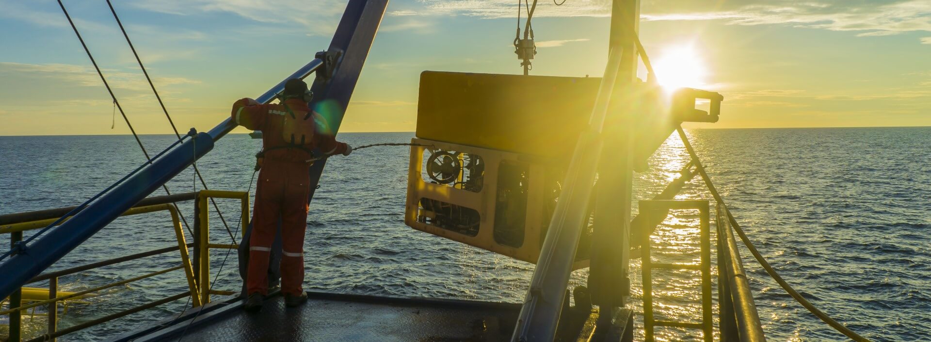 ROVs in the Offshore Oil & Gas Industry: Will They Replace Human Divers?